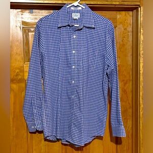 LL Bean Men’s Long Sleeve Blue And Red Button Up Size M Regular Fit 100% Cotton